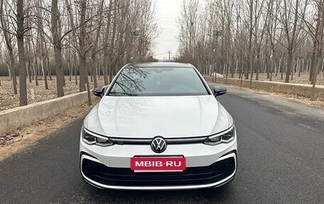 Volkswagen Golf VIII, 2021 год, 2 030 000 рублей, 5 фотография