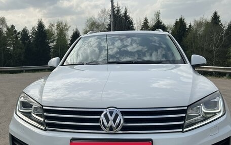 Volkswagen Touareg III, 2014 год, 3 700 000 рублей, 2 фотография