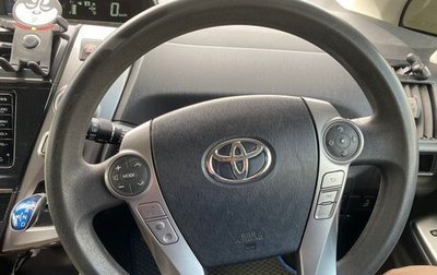 Toyota Prius Alpha I (ZVW40/41), 2015 год, 1 490 000 рублей, 1 фотография