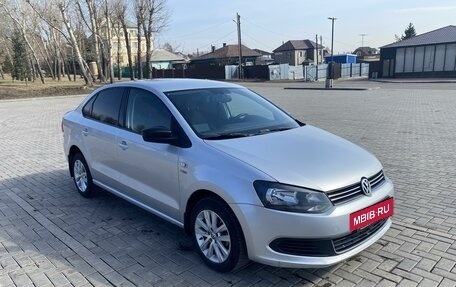 Volkswagen Polo VI (EU Market), 2013 год, 890 000 рублей, 2 фотография