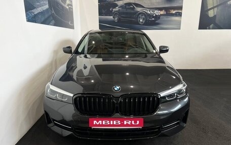 BMW 5 серия, 2021 год, 7 000 000 рублей, 3 фотография