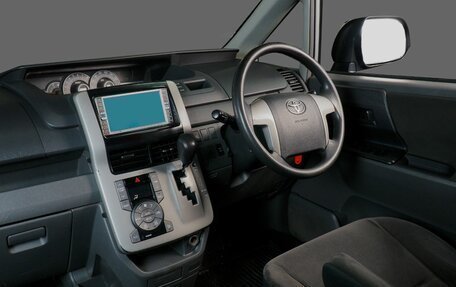 Toyota Voxy II, 2007 год, 1 499 000 рублей, 10 фотография