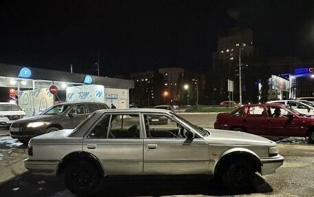 Nissan Bluebird VIII, 1986 год, 150 000 рублей, 5 фотография