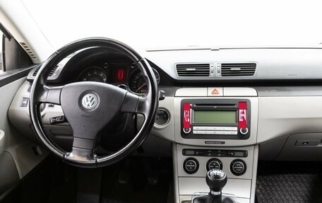 Volkswagen Passat B6, 2007 год, 838 000 рублей, 14 фотография