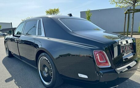 Rolls-Royce Phantom VIII, 2024 год, 110 000 000 рублей, 4 фотография