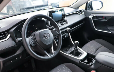 Toyota RAV4, 2023 год, 5 150 000 рублей, 4 фотография