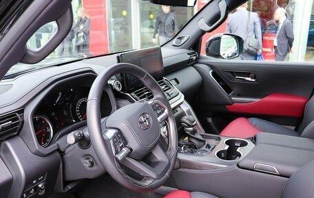 Toyota Land Cruiser, 2023 год, 15 290 000 рублей, 8 фотография