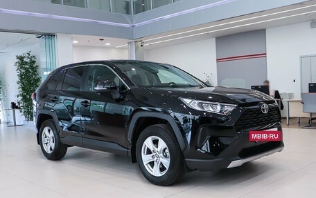 Toyota RAV4, 2023 год, 5 150 000 рублей, 2 фотография