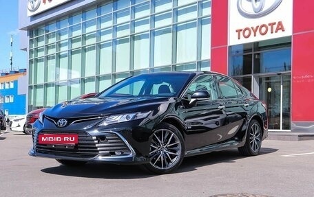 Toyota Camry, 2023 год, 4 800 000 рублей, 5 фотография