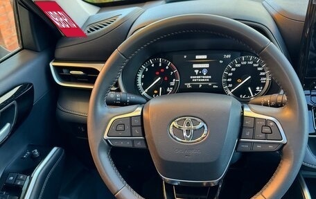 Toyota Highlander, 2023 год, 14 фотография