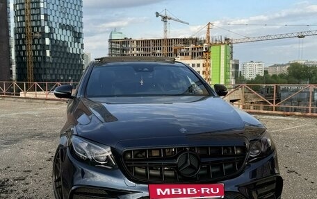 Mercedes-Benz E-Класс, 2016 год, 3 750 000 рублей, 2 фотография