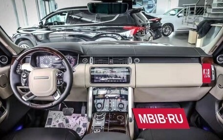 Land Rover Range Rover IV рестайлинг, 2021 год, 13 900 000 рублей, 7 фотография