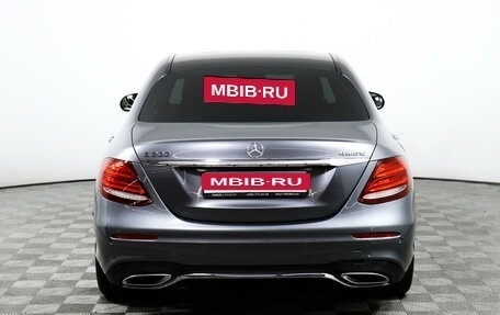 Mercedes-Benz E-Класс, 2016 год, 4 100 000 рублей, 6 фотография