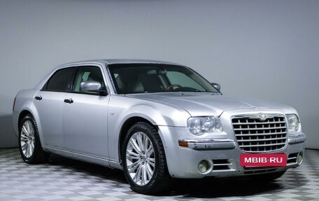 Chrysler 300C II, 2006 год, 800 000 рублей, 3 фотография