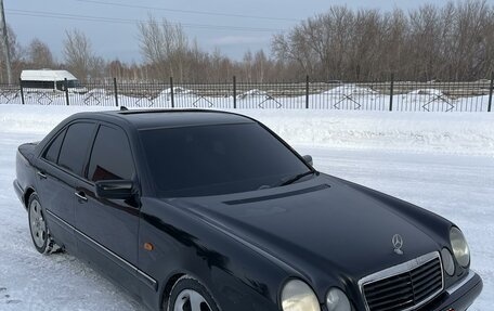Mercedes-Benz E-Класс, 1998 год, 440 000 рублей, 4 фотография