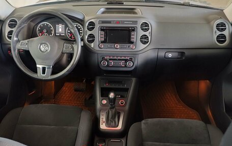 Volkswagen Tiguan I, 2013 год, 1 880 000 рублей, 8 фотография