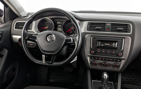 Volkswagen Jetta VI, 2017 год, 1 625 000 рублей, 11 фотография