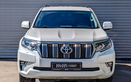 Toyota Land Cruiser Prado 150 рестайлинг 2, 2020 год, 6 090 000 рублей, 5 фотография