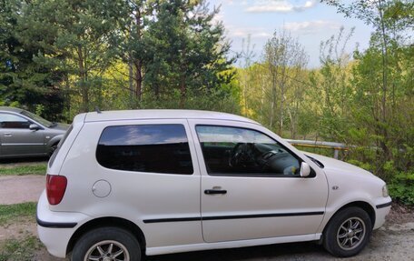 Volkswagen Polo III рестайлинг, 2001 год, 289 000 рублей, 3 фотография