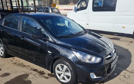 Hyundai Solaris II рестайлинг, 2012 год, 960 000 рублей, 4 фотография