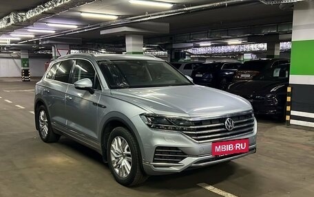 Volkswagen Touareg III, 2019 год, 5 627 000 рублей, 2 фотография