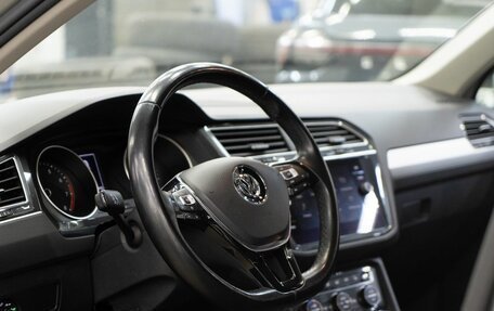 Volkswagen Tiguan II, 2019 год, 2 350 000 рублей, 5 фотография
