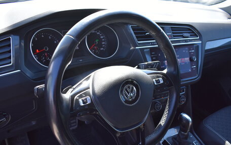 Volkswagen Tiguan II, 2018 год, 2 229 000 рублей, 8 фотография