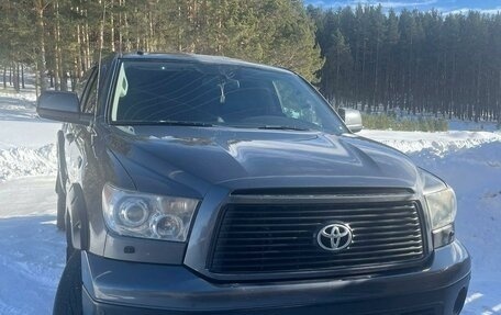 Toyota Tundra II, 2010 год, 3 450 000 рублей, 2 фотография