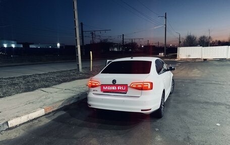 Volkswagen Jetta VI, 2016 год, 1 600 000 рублей, 6 фотография