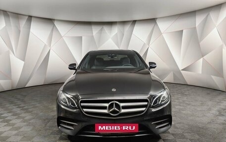 Mercedes-Benz E-Класс, 2017 год, 3 793 000 рублей, 7 фотография