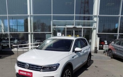 Volkswagen Tiguan II, 2018 год, 2 667 000 рублей, 1 фотография
