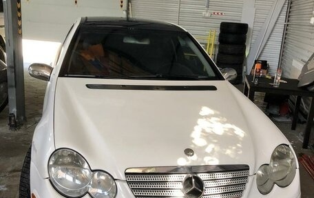 Mercedes-Benz C-Класс, 2005 год, 528 000 рублей, 2 фотография