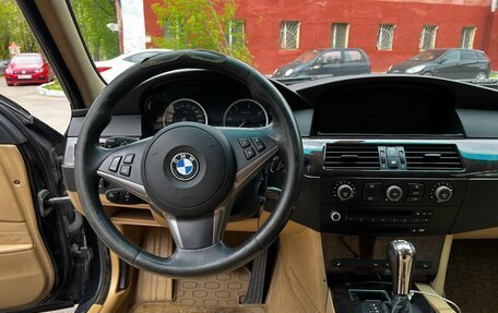 BMW 5 серия, 2005 год, 1 470 000 рублей, 14 фотография