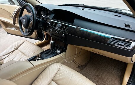 BMW 5 серия, 2005 год, 1 470 000 рублей, 16 фотография