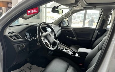 Mitsubishi Pajero Sport III рестайлинг, 2020 год, 4 499 000 рублей, 15 фотография