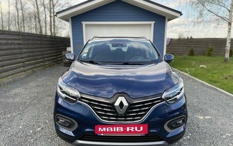 Renault Kadjar I рестайлинг, 2019 год, 1 990 000 рублей, 2 фотография