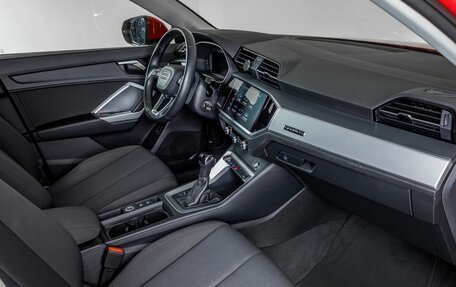 Audi Q3, 2020 год, 4 000 000 рублей, 10 фотография