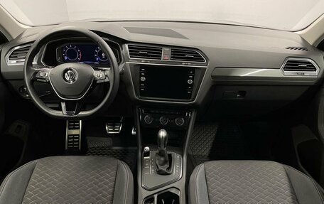 Volkswagen Tiguan II, 2018 год, 2 749 000 рублей, 9 фотография
