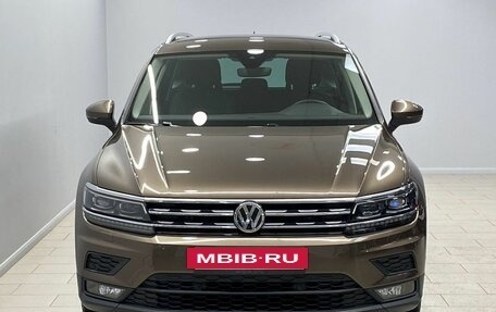Volkswagen Tiguan II, 2018 год, 2 749 000 рублей, 5 фотография