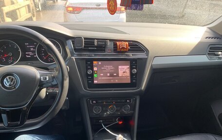 Volkswagen Tiguan II, 2019 год, 2 500 000 рублей, 5 фотография