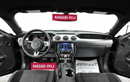 Ford Mustang VI рестайлинг, 2020 год, 3 499 000 рублей, 7 фотография