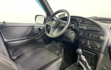 Chevrolet Niva I рестайлинг, 2018 год, 729 000 рублей, 9 фотография