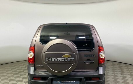 Chevrolet Niva I рестайлинг, 2018 год, 729 000 рублей, 6 фотография