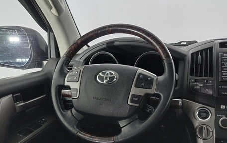 Toyota Land Cruiser 200, 2011 год, 3 550 000 рублей, 9 фотография