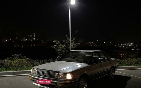 Toyota Crown, 1988 год, 500 000 рублей, 3 фотография
