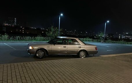 Toyota Crown, 1988 год, 500 000 рублей, 9 фотография