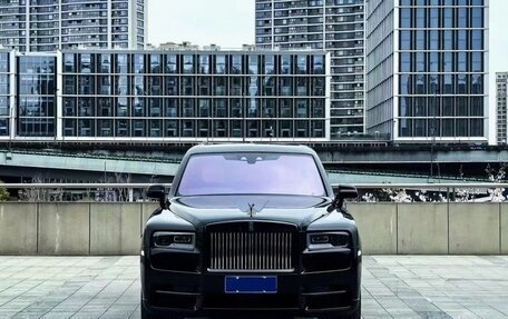 Rolls-Royce Cullinan, 2021 год, 27 000 000 рублей, 2 фотография