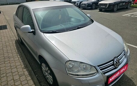 Volkswagen Jetta VI, 2009 год, 750 000 рублей, 1 фотография