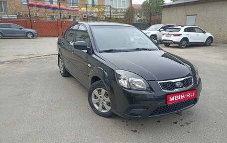 KIA Rio II, 2010 год, 680 000 рублей, 1 фотография