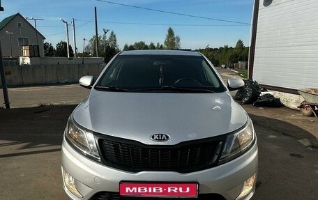 KIA Rio III рестайлинг, 2013 год, 840 000 рублей, 1 фотография